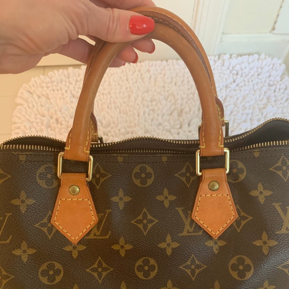 Louis Vuitton Speedy 30